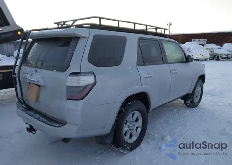 2016 Toyota 4Runner Sr5 z USA, uszkodzony, nr VIN JTEBU5JR4G5330529